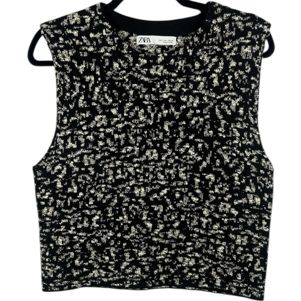 Zara Black Ecru Cotton Blend Sleeveless Round Neck Large Knit Vest Crop Top